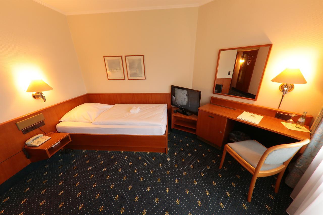 Karaman Group Hotel Bad Nenndorf Eksteriør bilde