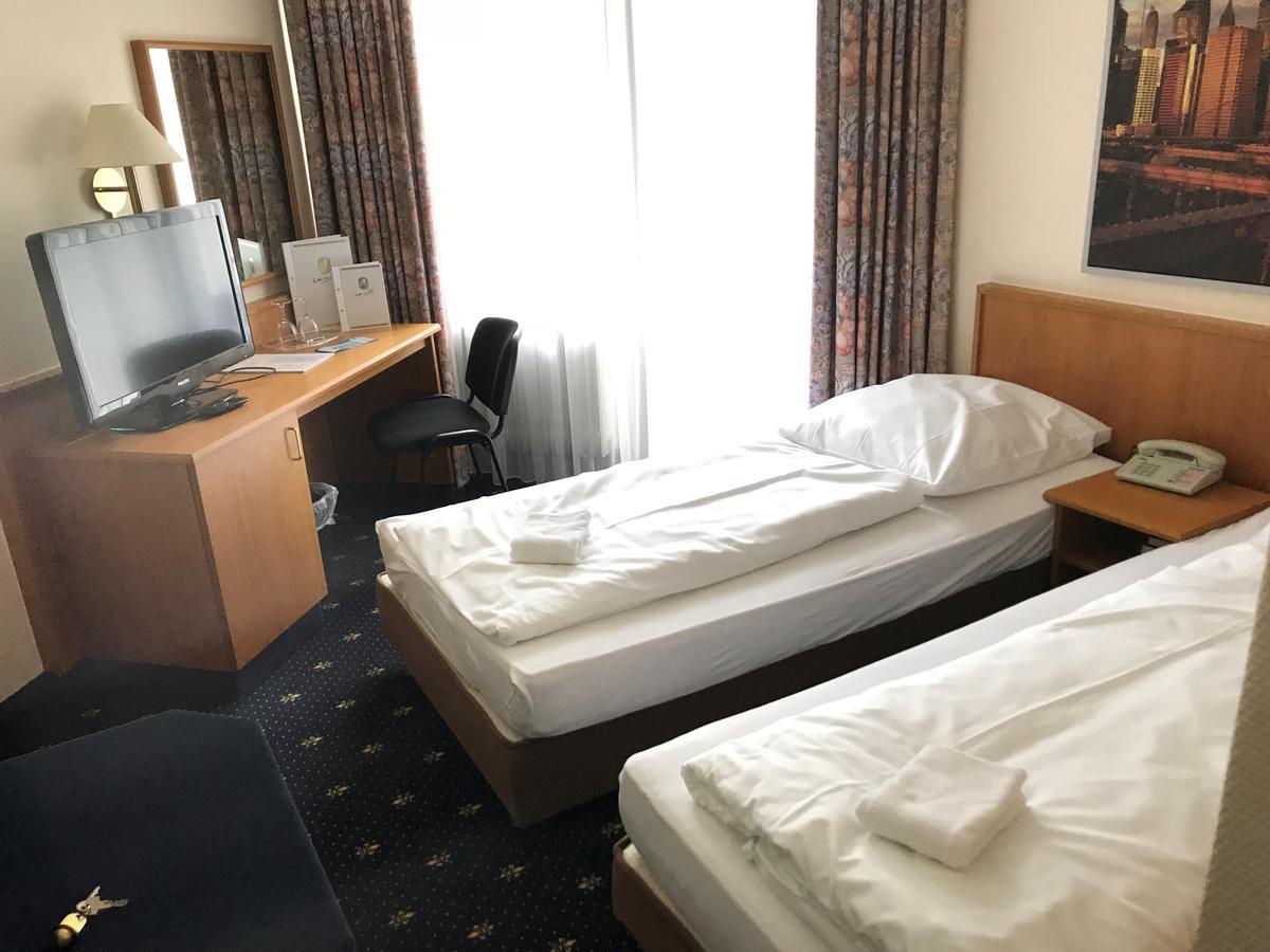 Karaman Group Hotel Bad Nenndorf Eksteriør bilde
